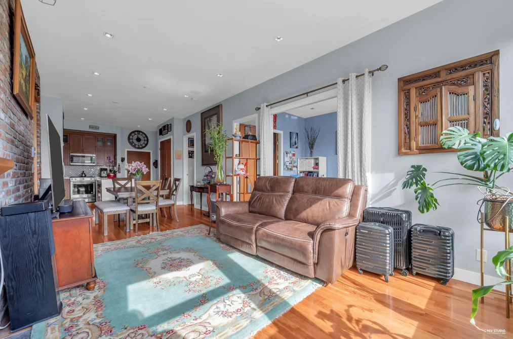 307 240 SALTER STREET, New Westminster BC V3M 0C1, New Westminster BC — Residential for Sale - Photo 7