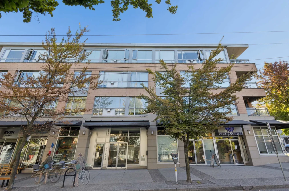 Condo for sale at 307 2680 Arbutus Street Vancouver British Columbia - MLS: R3168757