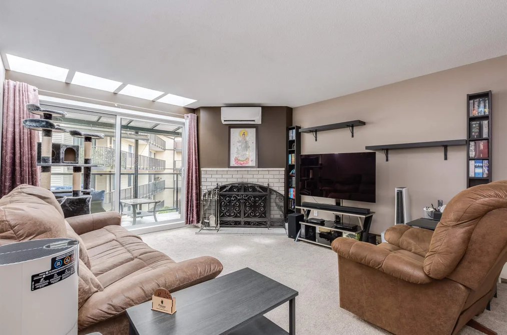307 32124 TIMS AVENUE, Abbotsford BC V2T 2H4, Abbotsford BC — Residential for Sale - Photo 2
