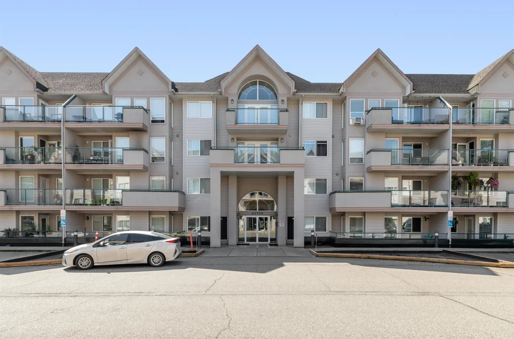 33728 King Rd Unit 307, Abbotsford, BC - MLS: R3176753