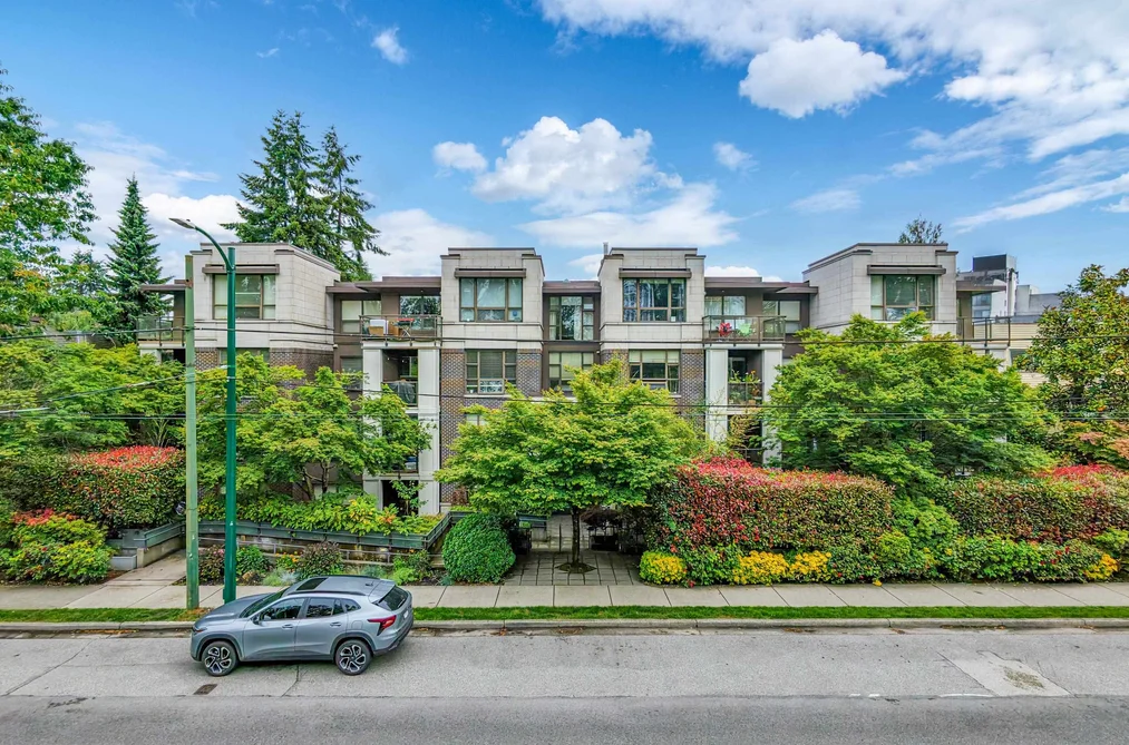 Condo for sale at 307 3839 W 4th Avenue Vancouver British Columbia - MLS: R3133642