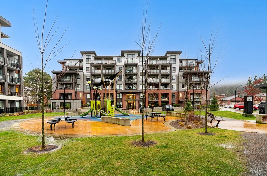 Condo for sale at 307 45511 Campus Drive Chilliwack British Columbia - MLS: R3097449