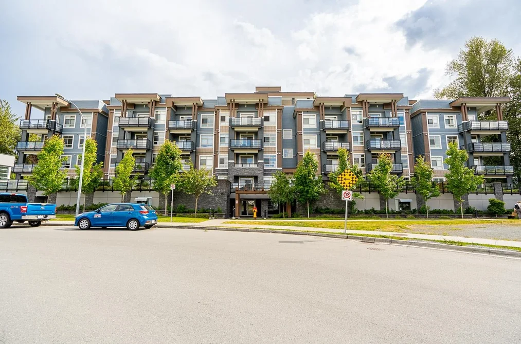 Condo for sale at 307 45562 Airport Road Chilliwack British Columbia - MLS: R3133984