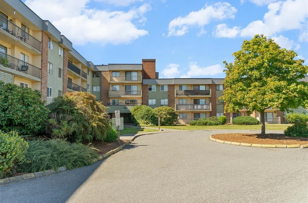 307 45598 MCINTOSH DRIVE, Chilliwack BC V2P 7J3, Chilliwack BC — Residential for Sale - Photo 2