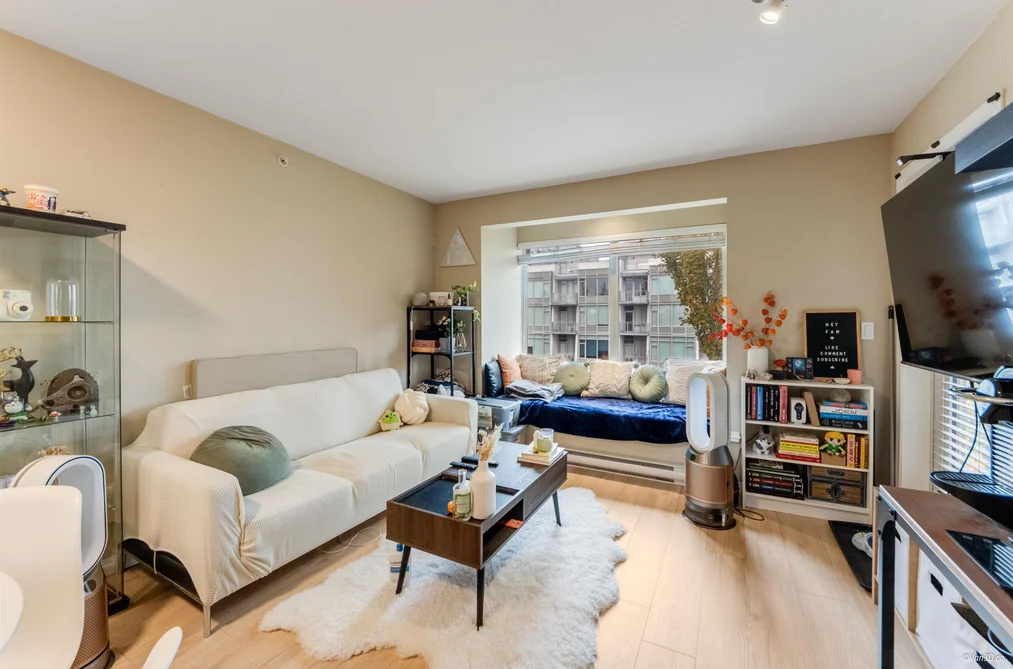 Condo for sale at 307 5000 Imperial Street Burnaby British Columbia - MLS: R3117080