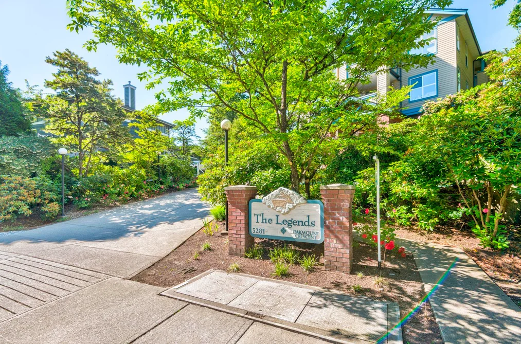 Condo for sale at 307 5281 Oakmount Crescent Burnaby British Columbia - MLS: R3136830