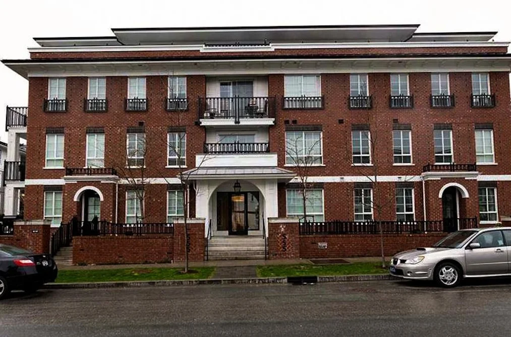 Condo for sale at 307 555 Foster Avenue Coquitlam British Columbia - MLS: R3119578