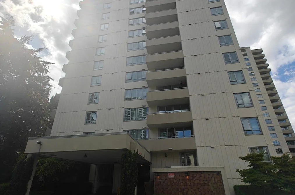 Condo for sale at 307 5645 Barker Avenue Burnaby British Columbia - MLS: R3124298