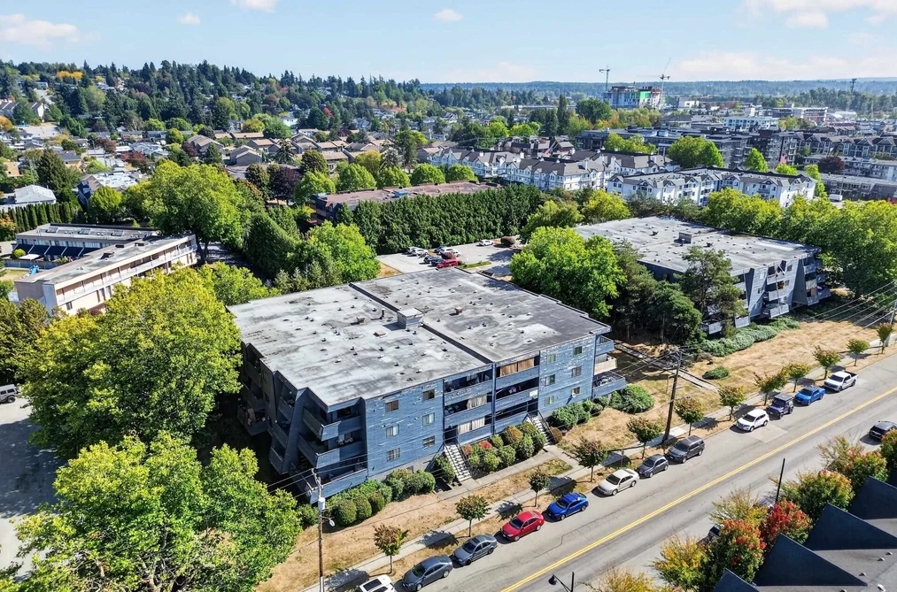 Condo for sale at 307 5906 176a Street Surrey British Columbia - MLS: R3168043
