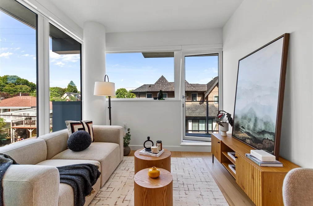 Condo for sale at 307 8120 Oak Street Vancouver British Columbia - MLS: R3144946