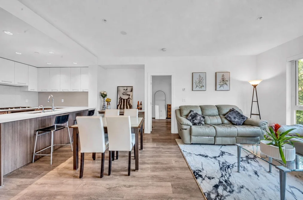 Condo for sale at 307 8580 River District Crossing Vancouver British Columbia - MLS: R3136317