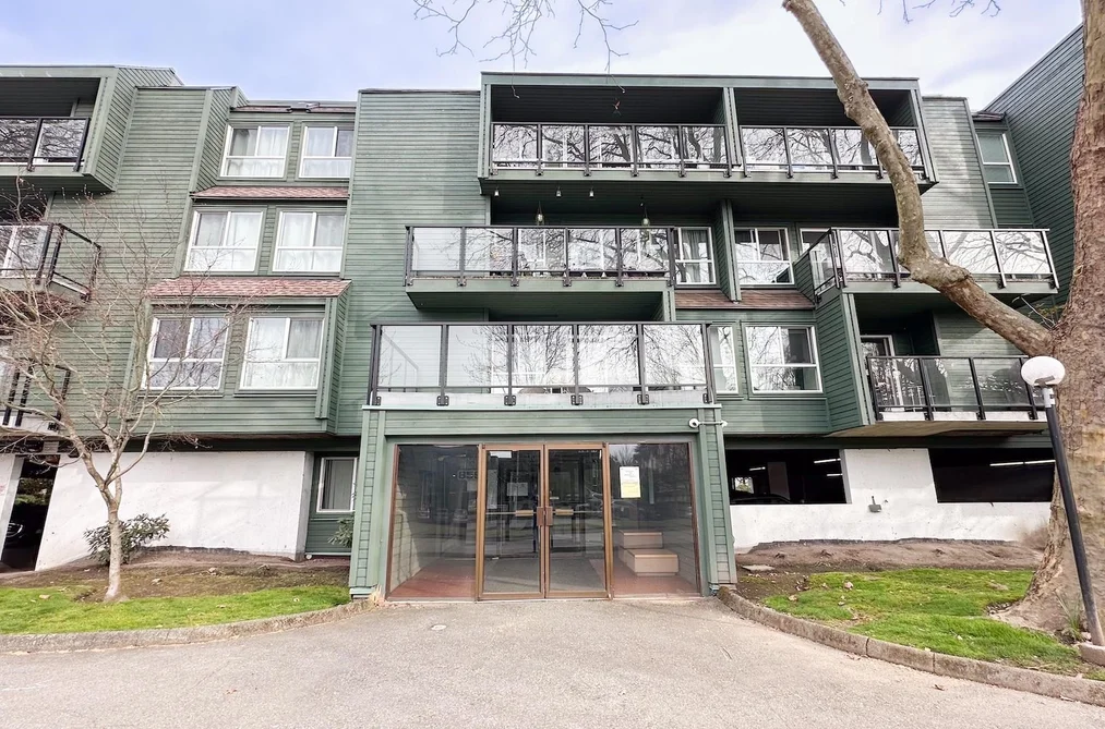 Condo for sale at 307 8591 Westminster Highway Richmond British Columbia - MLS: R3100158