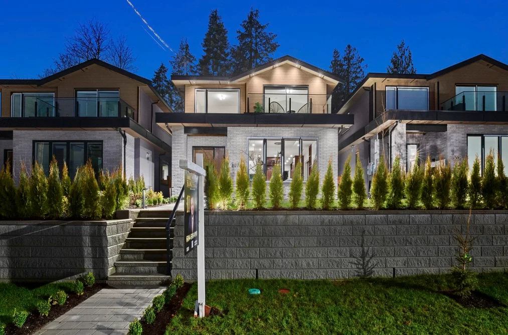 House for sale at 3073 Fromme Road North Vancouver British Columbia - MLS: R3120986