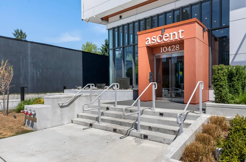 Condo for sale at 308 10428 Whalley Boulevard Surrey British Columbia - MLS: R3148567