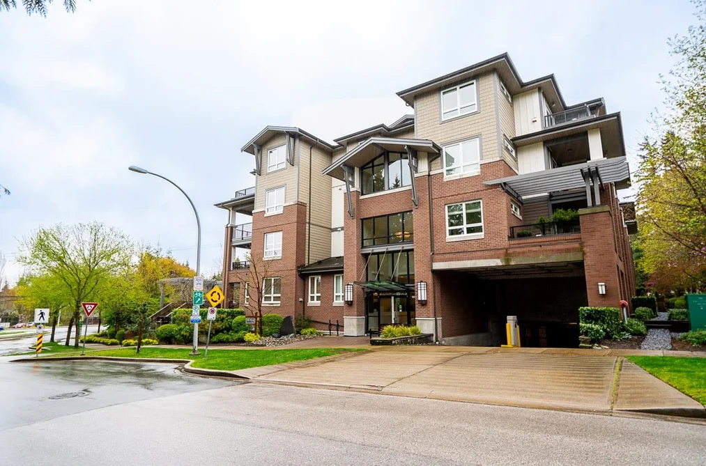 Condo for sale at 308 15188 29a Avenue Surrey British Columbia - MLS: R3111952