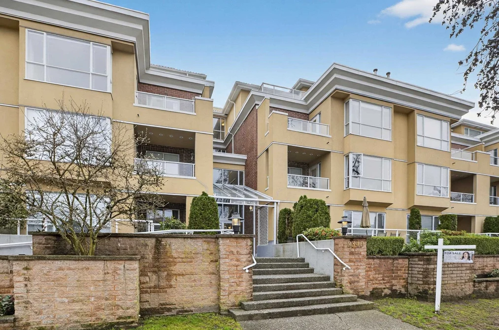 Condo for sale at 308 2340 Hawthorne Avenue Port Coquitlam British Columbia - MLS: R3081749