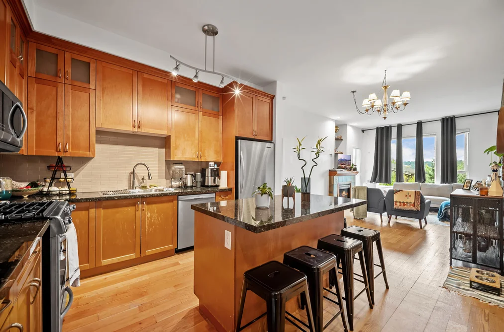 Condo for sale at 308 250 Salter Street New Westminster British Columbia - MLS: R3150764