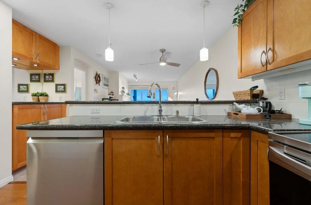 308 333 E 1ST STREET, North Vancouver BC V7L 4W9, North Vancouver BC — Residential for Sale - Photo 7
