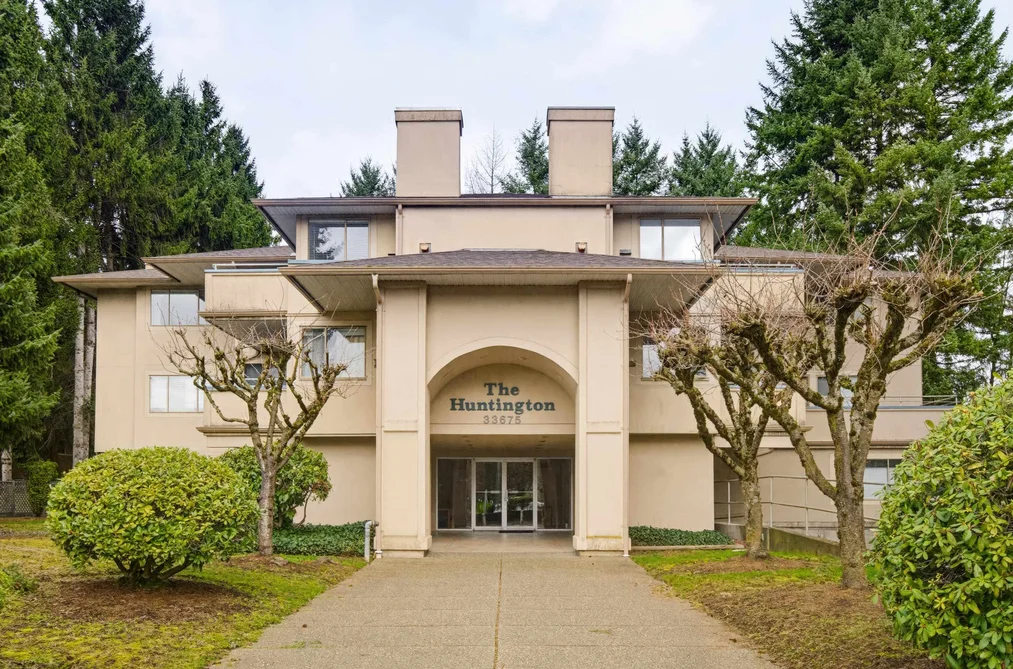 Condo for sale at 308 33675 Marshall Road Abbotsford British Columbia - MLS: R3126444