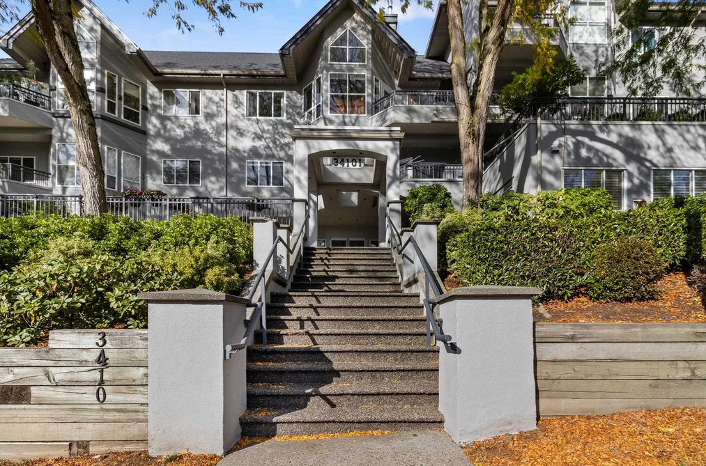 Condo for sale at 308 34101 Old Yale Road Abbotsford British Columbia - MLS: R3137351