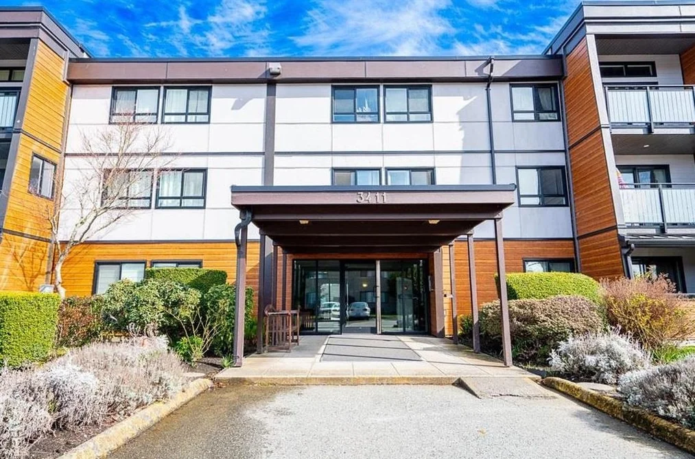 Condo for sale at 308 3411 Springfield Drive Richmond British Columbia - MLS: R3164975