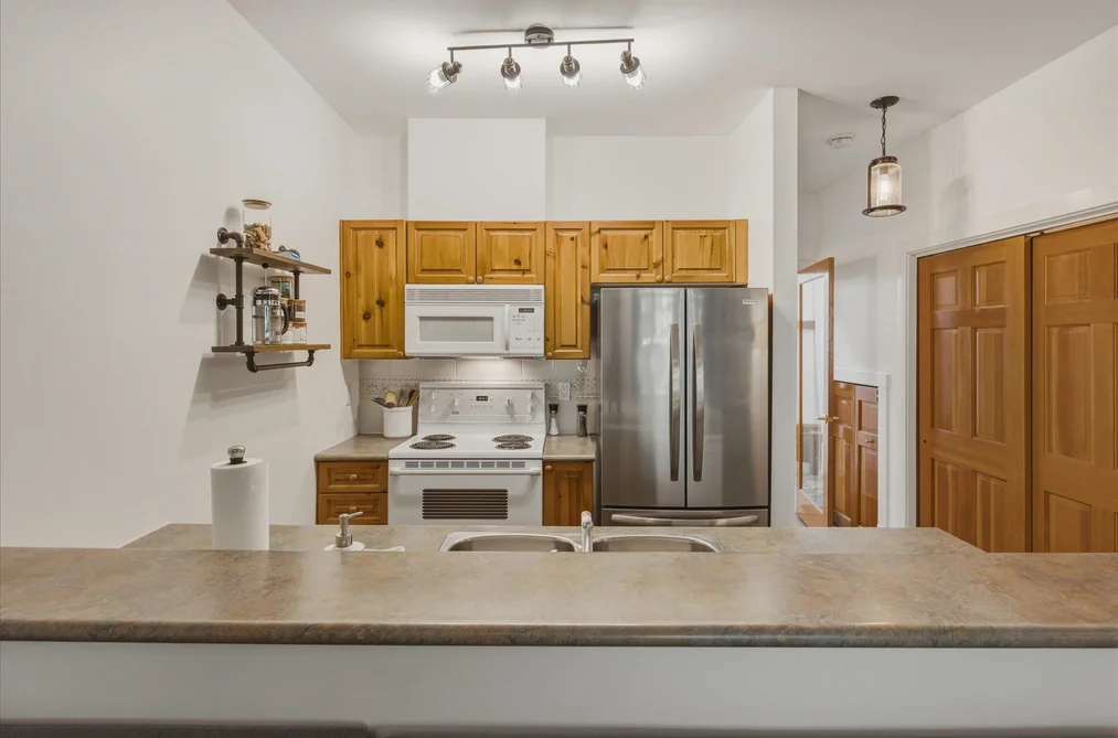 308 4405 BLACKCOMB WAY, Whistler BC V8E 0X7, Whistler BC — Residential for Sale — Photo 14 of 26