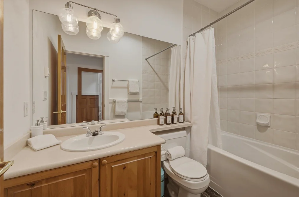 308 4405 BLACKCOMB WAY, Whistler BC V8E 0X7, Whistler BC — Residential for Sale — Photo 18 of 26