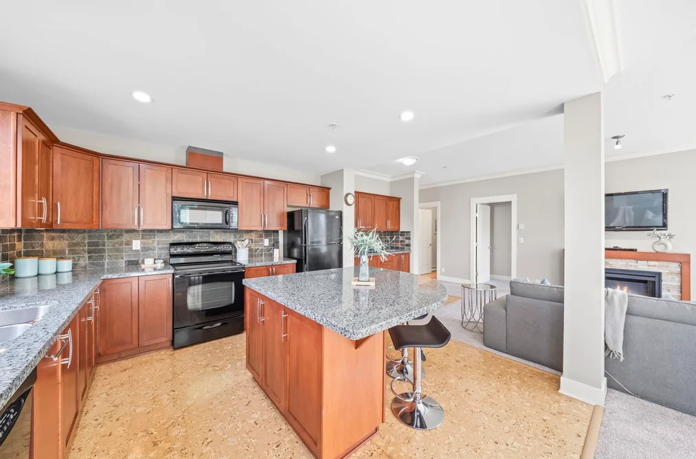 308 5430 201 STREET, Langley BC V3A 0A2, Langley BC — Residential for Sale — Photo 3 of 40