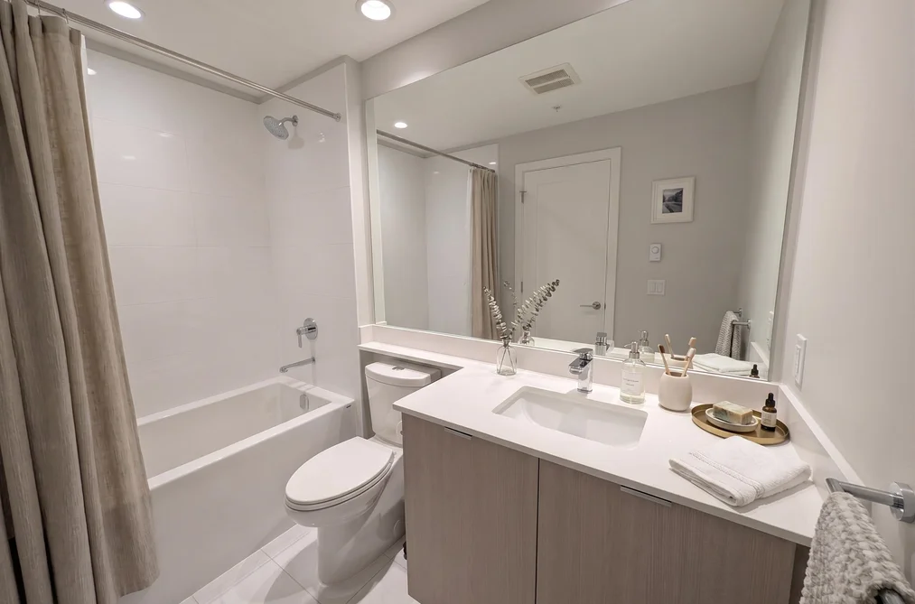 308 615 COTTONWOOD AVENUE, Coquitlam BC V3J 2S5, Coquitlam BC — Residential for Sale - Photo 2