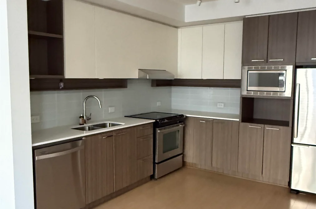 Condo for sale at 308 618 Como Lake Avenue Coquitlam British Columbia - MLS: R3084381
