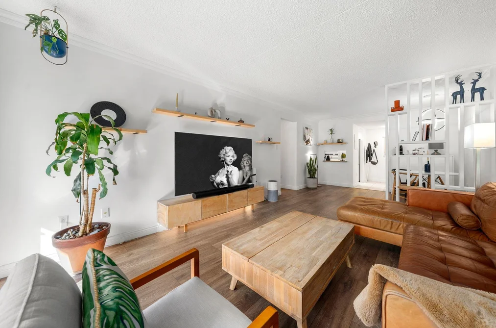 Condo for sale at 308 6595 Willingdon Avenue Burnaby British Columbia - MLS: R3163726