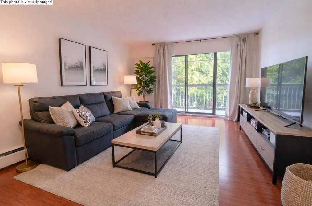 Condo for sale at 308 7428 19th Avenue Burnaby British Columbia - MLS: R3104709