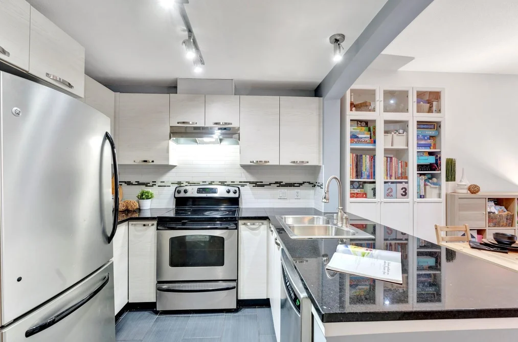 308 7478 BYRNEPARK WALK, Burnaby BC V3N 0B5, Burnaby BC — Residential for Sale - Photo 5
