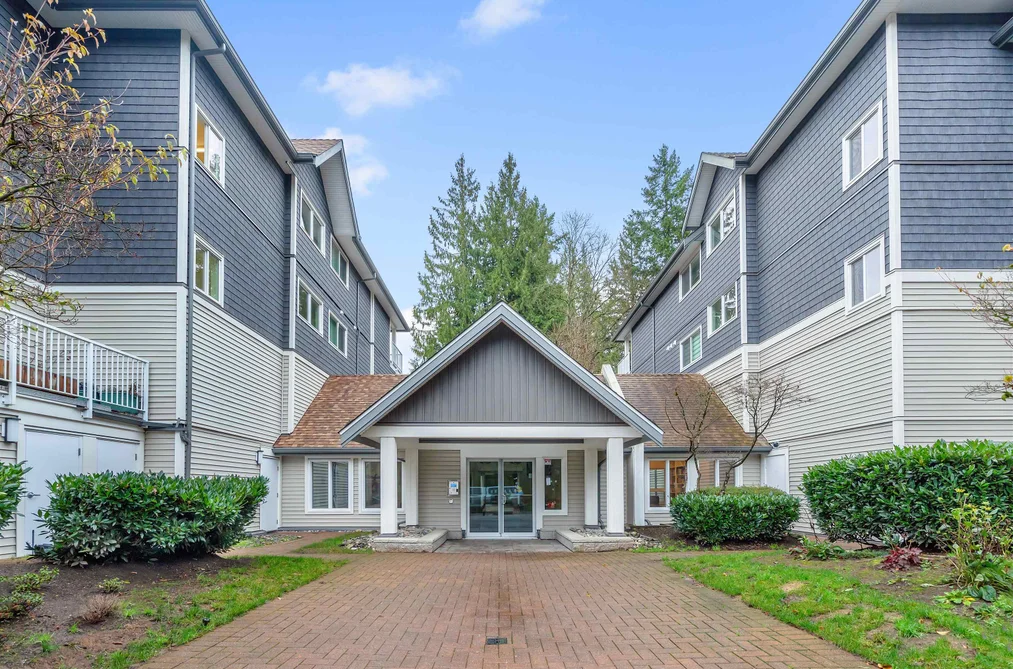Condo for sale at 308 9688 148 Street Surrey British Columbia - MLS: R3074672