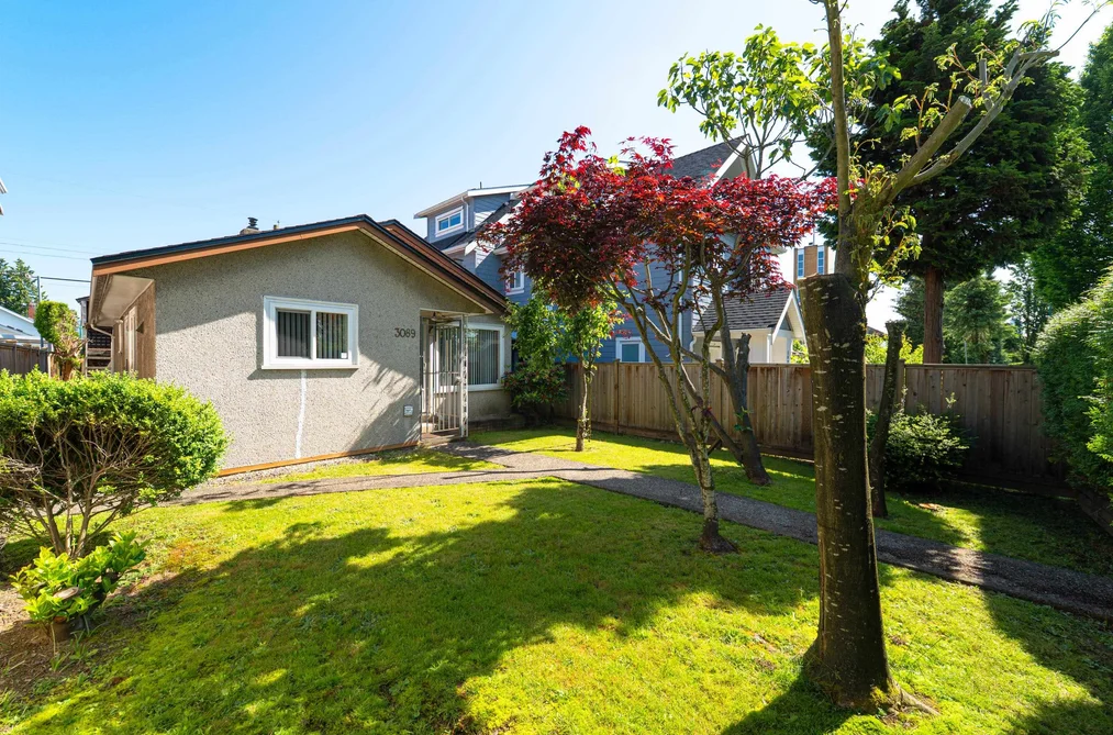 3089 E 1ST AVENUE, Vancouver BC V5M 1B3, Vancouver BC — Residential for Sale - Photo 2