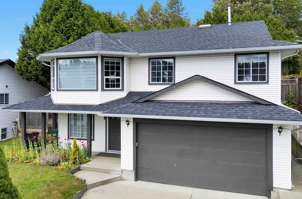 House for sale at 30891 Sandpiper Place Abbotsford British Columbia - MLS: R3133822