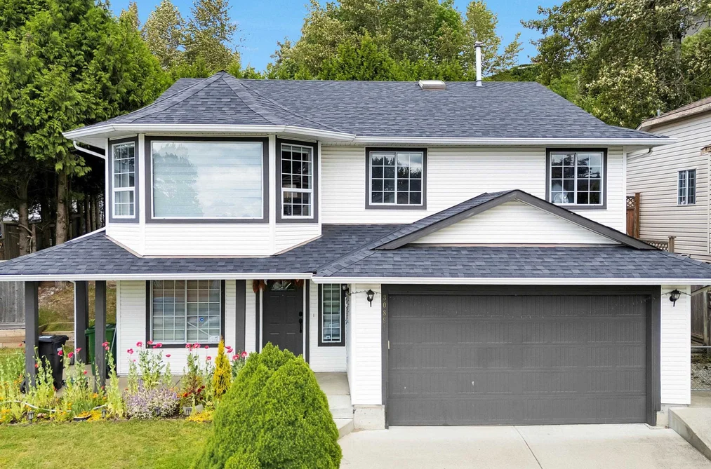30891 SANDPIPER PLACE, Abbotsford BC V2T 5L5, Abbotsford BC — Residential for Sale - Photo 2