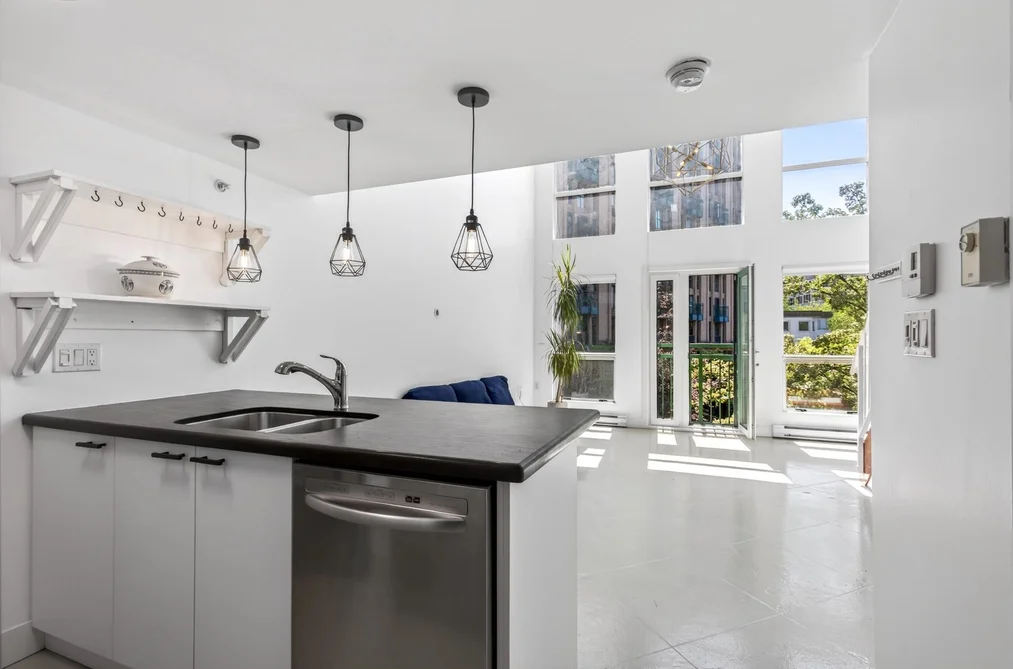 309 1 E CORDOVA STREET, Vancouver BC V6A 4H3, Vancouver BC — Residential for Sale - Photo 2