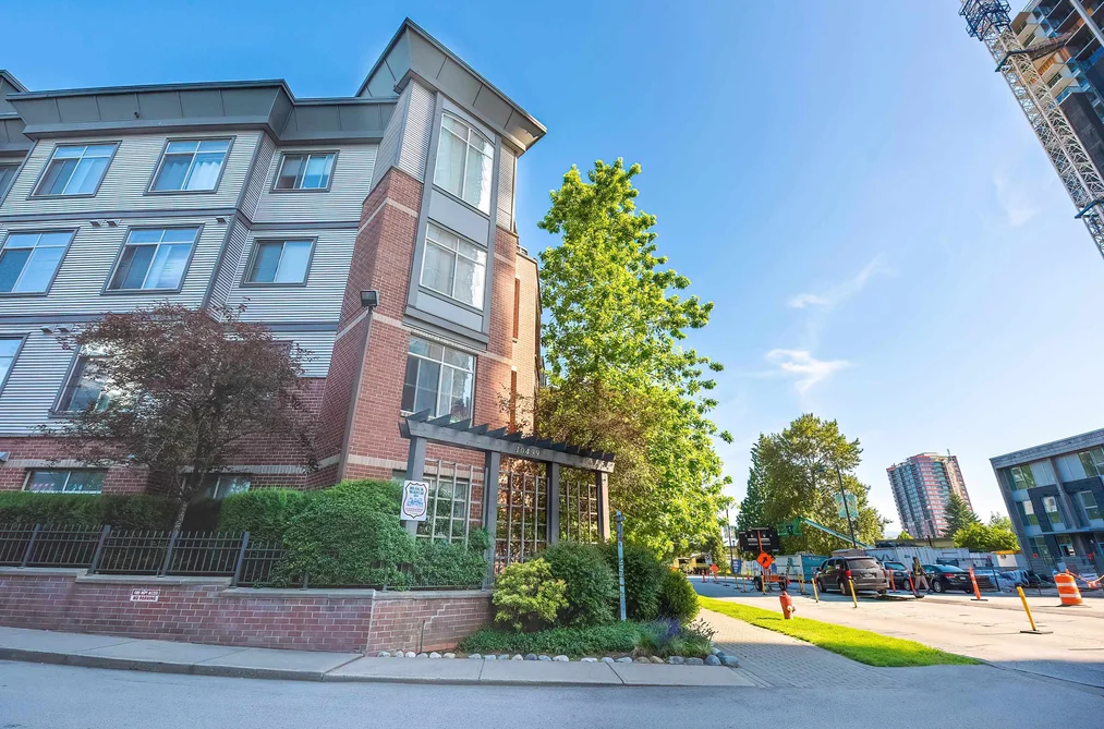 Condo for sale at 309 10499 University Drive Surrey British Columbia - MLS: R3013849