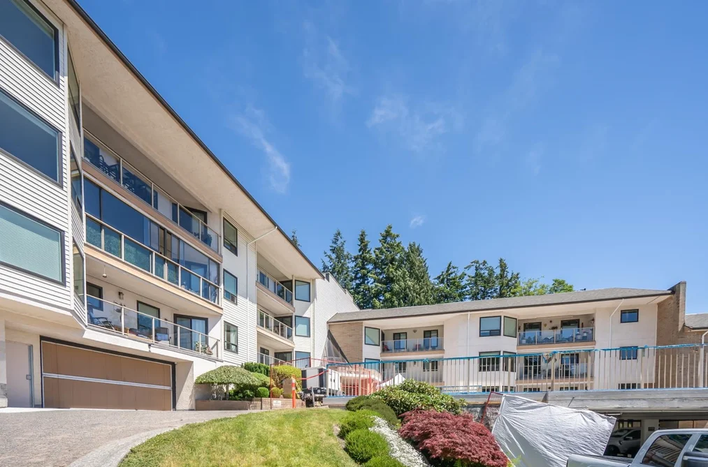 Condo for sale at 309 1350 Vidal Street White Rock British Columbia - MLS: R3131637