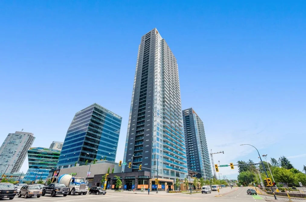 Condo for sale at 309 13615 Fraser Highway Surrey British Columbia - MLS: R3140944