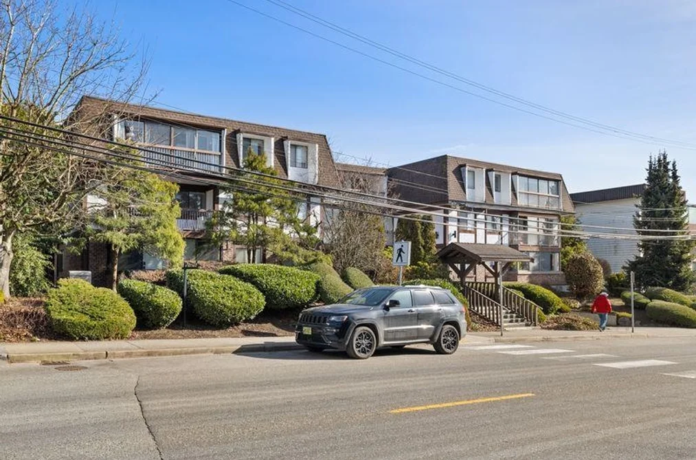 309 1444 MARTIN STREET, White Rock BC V4B 3W7, White Rock BC — Residential for Sale - Photo 4