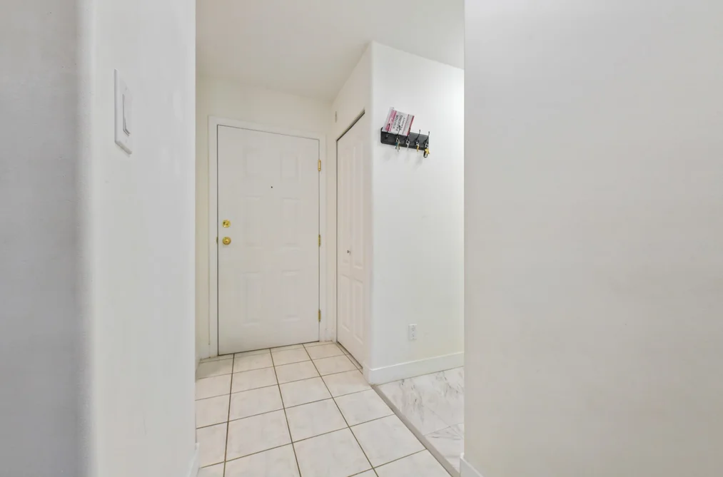 309 15150 108 AVENUE, Surrey BC V3R 0V1, Surrey BC — Residential for Sale - Photo 3