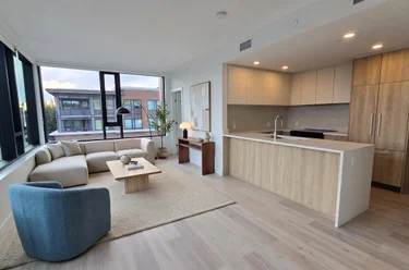 1616 Lloyd Ave Unit 309, North Vancouver, BC - MLS: R3171807