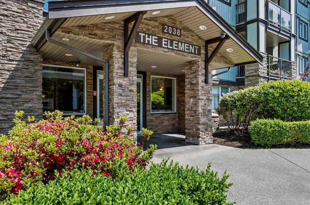 Condo for sale at 309 2038 Sandalwood Crescent Abbotsford British Columbia - MLS: R3129640