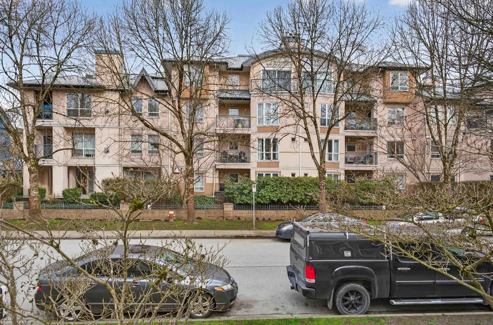 Condo for sale at 309 2435 Welcher Avenue Port Coquitlam British Columbia - MLS: R3098617