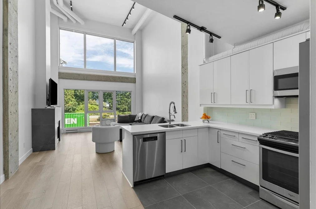 Condo for sale at 309 27 Alexander Street Vancouver British Columbia - MLS: R3145024