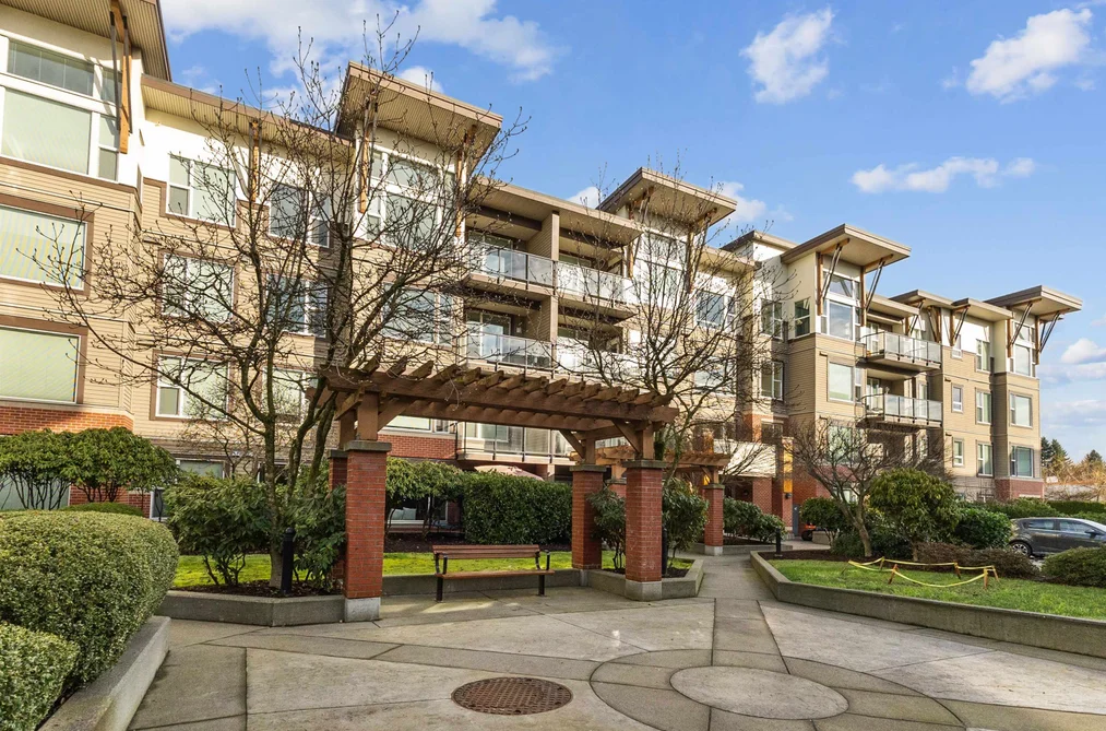 Condo for sale at 309 33538 Marshall Road Abbotsford British Columbia - MLS: R3123395