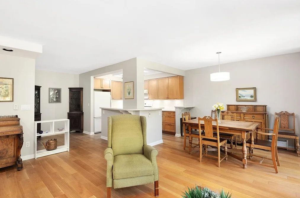 Condo for sale at 309 4101 Yew Street Vancouver British Columbia - MLS: R3120317