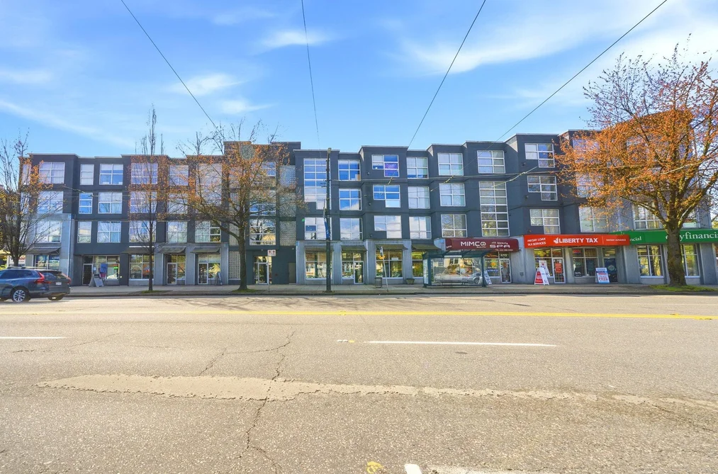 Condo for sale at 309 418 E Broadway Vancouver British Columbia - MLS: R3113549